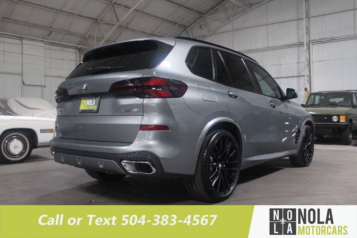 Used 2024 BMW X5 xDrive40i w/ M Sport Package AWD/4WD image 10