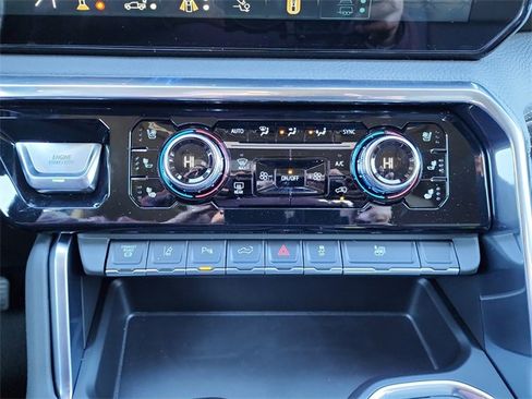 New 2026 GMC Sierra 3500 Denali w/ Denali Reserve Package image 25