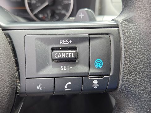 Used 2024 Nissan Rogue SV FWD image 23