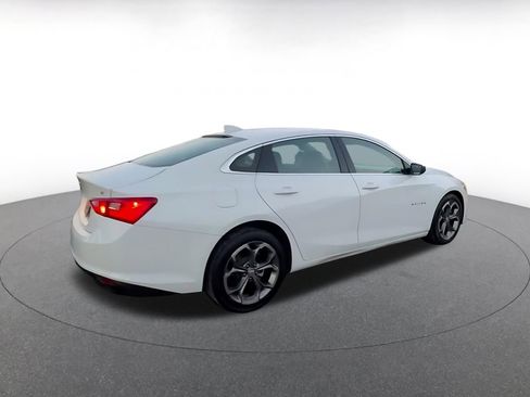 Used 2024 Chevrolet Malibu LT image 14