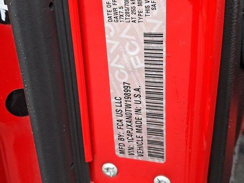 Certified 2026 Jeep Wrangler Sport AWD/4WD image 31