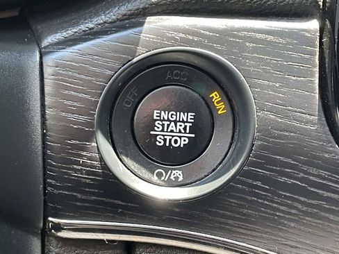 Used 2020 Jeep Grand Cherokee High Altitude RWD image 24