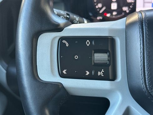 Used 2023 Land Rover Defender 130 X-Dynamic SE image 29