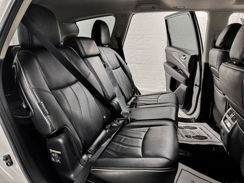 Used 2020 INFINITI QX60 Luxe w/ Essential Package image 12