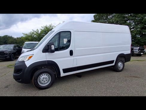 Used 2026 RAM ProMaster 2500 w/ Convenience Group FWD image 4
