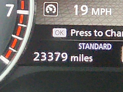 Certified 2025 Nissan Pathfinder SV FWD image 29