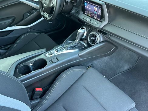 Used 2024 Chevrolet Camaro LT w/ Technology Package RWD image 18