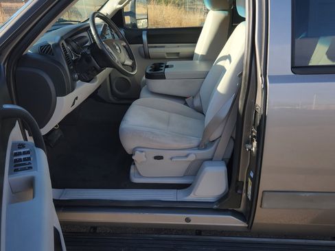 Used 2008 Chevrolet Silverado 2500 LT w/ 1LT Convenience Package image 24