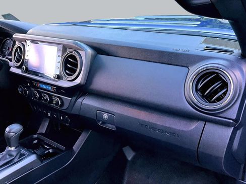 Certified 2023 Toyota Tacoma TRD Sport w/ TRD Premium Sport Package AWD/4WD image 18