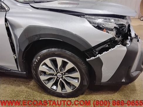 Used 2023 Subaru Outback Touring AWD/4WD image 15