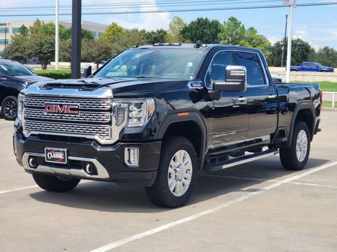 Used 2020 GMC Sierra 2500 Denali w/ Denali Ultimate Package AWD/4WD image 3