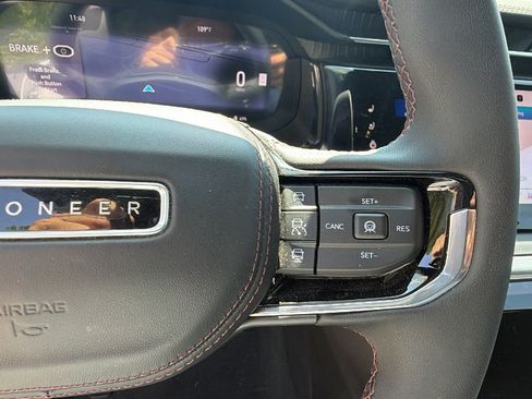 Used 2024 Jeep Wagoneer Launch Edition AWD/4WD image 27