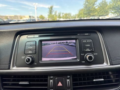 Used 2016 Kia Optima LX FWD image 18