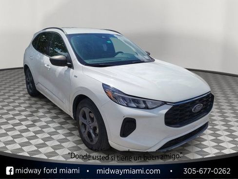 Used 2023 Ford Escape ST-Line FWD image 1