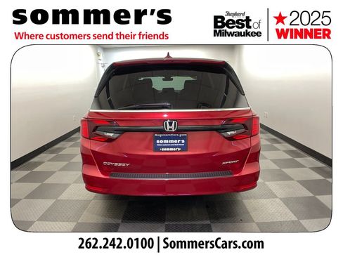 Used 2024 Honda Odyssey Sport image 4