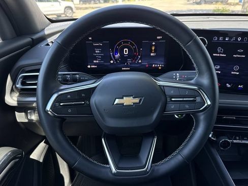 Certified 2026 Chevrolet Traverse LT FWD image 13