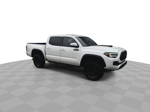 Used 2021 Toyota Tacoma TRD Pro image 2