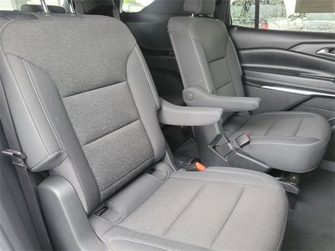 Certified 2024 Chevrolet Traverse LT image 25