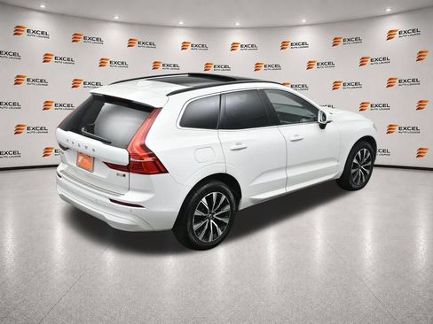 Used 2023 Volvo XC60 B5 Core AWD/4WD image 39