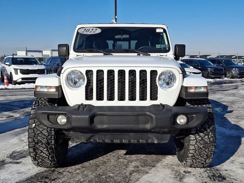 Used 2021 Jeep Gladiator Sport image 2
