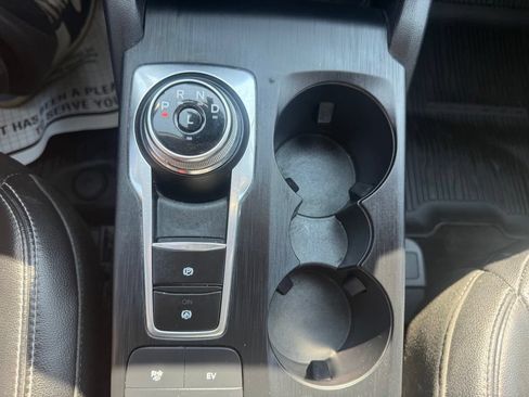 Certified 2022 Ford Escape SEL w/ Technology Package FWD image 30