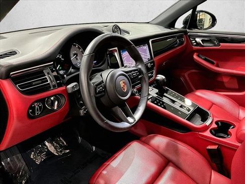 Used 2024 Porsche Macan S AWD/4WD image 14