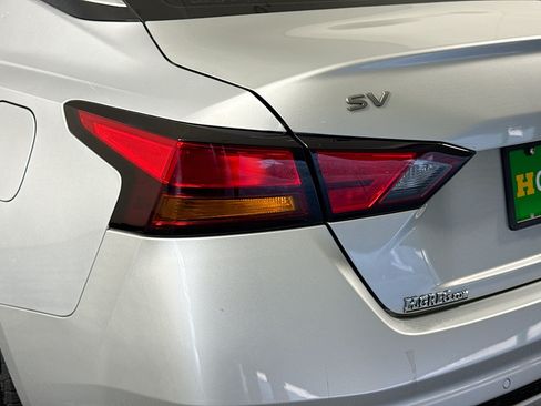 Used 2023 Nissan Altima 2.5 SV FWD image 36