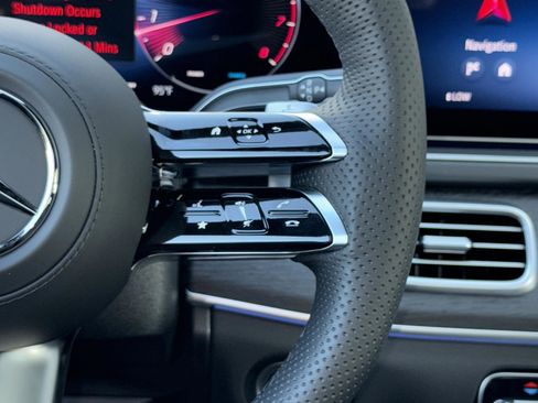 New 2026 Mercedes-Benz GLS 450 4MATIC image 21