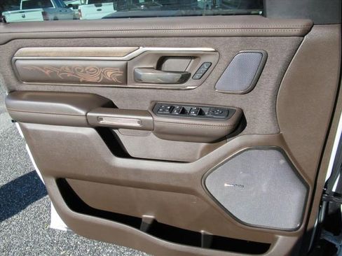 Certified 2025 RAM 1500 Limited image 21