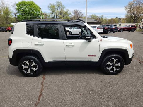 Certified 2022 Jeep Renegade Trailhawk AWD/4WD image 7