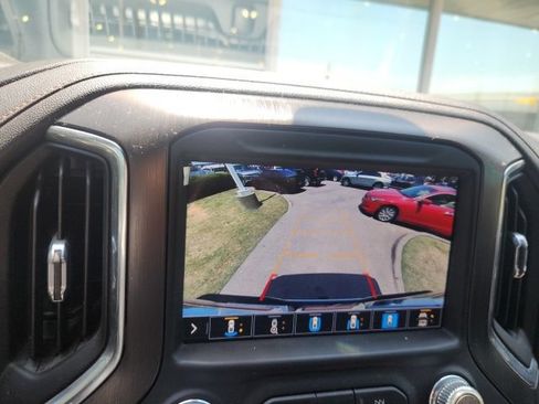 Used 2022 GMC Sierra 2500 AT4 w/ AT4 Premium Plus Package AWD/4WD image 8