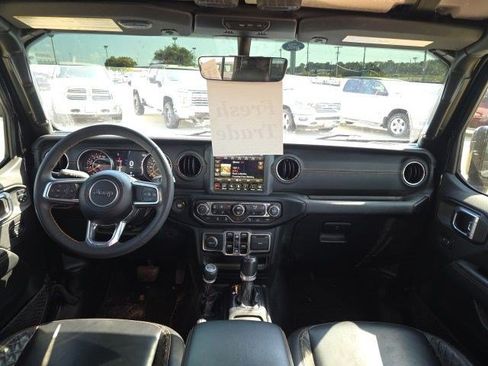 Used 2023 Jeep Gladiator Overland AWD/4WD image 15
