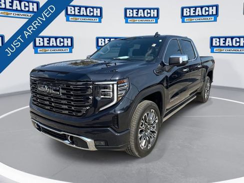 Used 2025 GMC Sierra 1500 Denali Ultimate image 1