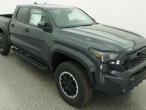 New 2026 Toyota Tacoma TRD Off-Road AWD/4WD image 18