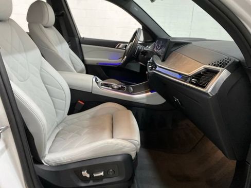 Used 2026 BMW X5 xDrive40i AWD/4WD image 26