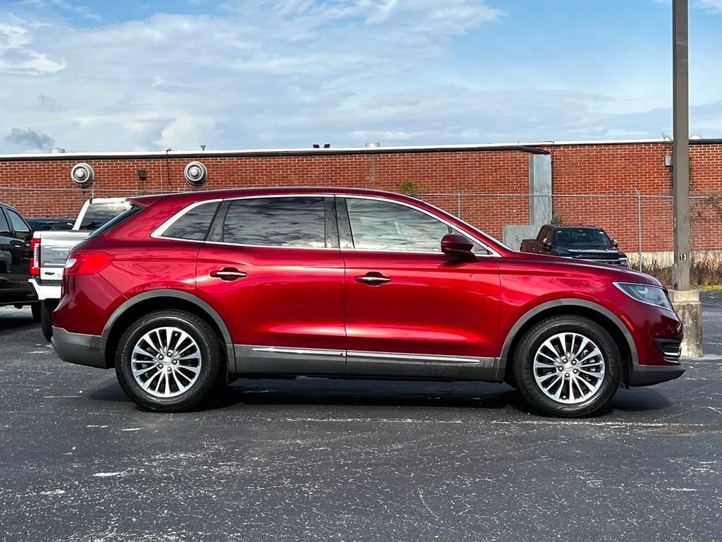 Used 2017 Lincoln MKX Select w/ Select Plus Package FWD image 7