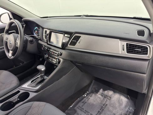 Used 2019 Kia Niro LX image 13