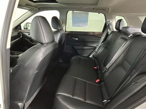 Used 2023 Nissan Rogue SV w/ SV Premium B Package AWD/4WD image 26