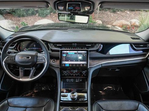 Used 2023 Jeep Grand Cherokee 4WD 4xe w/ Luxury Tech Group II image 12