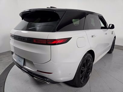 New 2026 Land Rover Range Rover Sport Dynamic SE