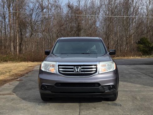 Used 2015 Honda Pilot LX image 2