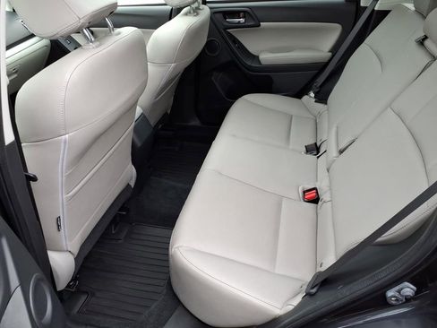 Used 2016 Subaru Forester 2.5i Touring image 8