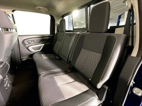 Used 2021 Nissan Titan SV w/ SV Convenience Package image 37