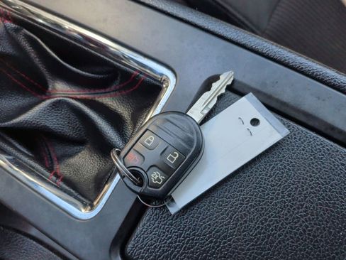 Used 2012 Ford Mustang Coupe RWD image 35