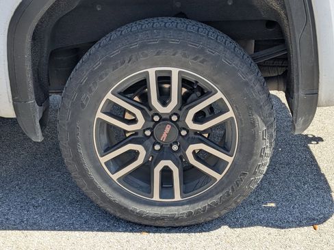 Used 2021 GMC Sierra 1500 AT4 w/ AT4 Value Package image 26