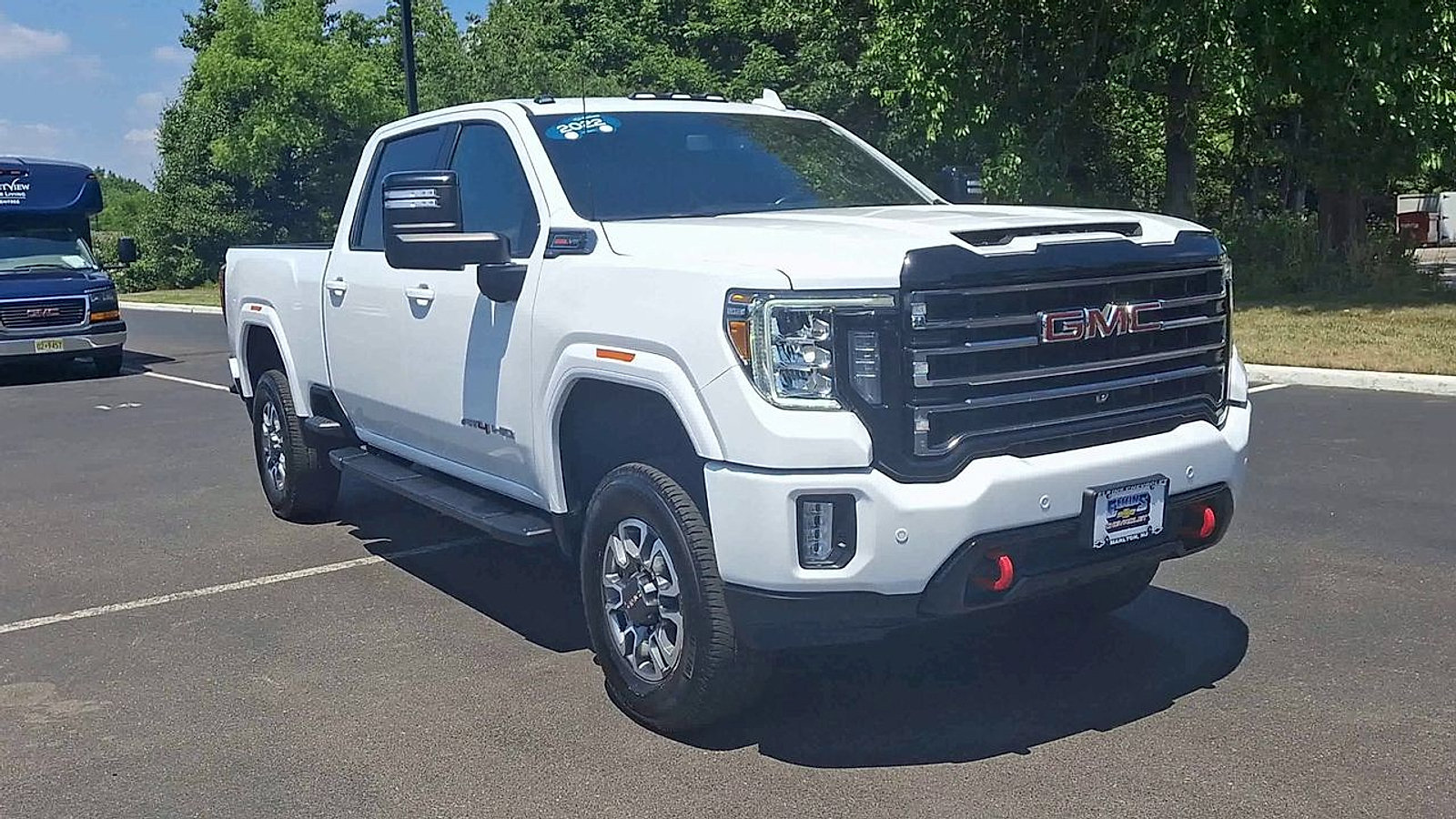 Used 2022 GMC Sierra 2500 AT4 w/ AT4 Preferred Package AWD/4WD image 5