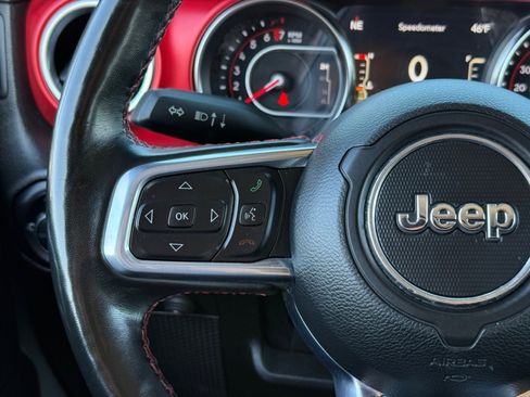 Used 2022 Jeep Gladiator Rubicon w/ Cold Weather Group image 23