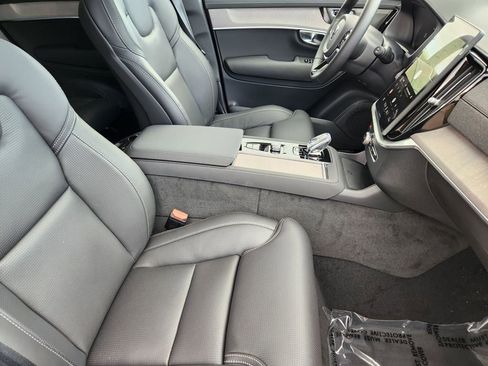 New 2026 Volvo XC90 T8 Ultra w/ Protection Package AWD/4WD image 5