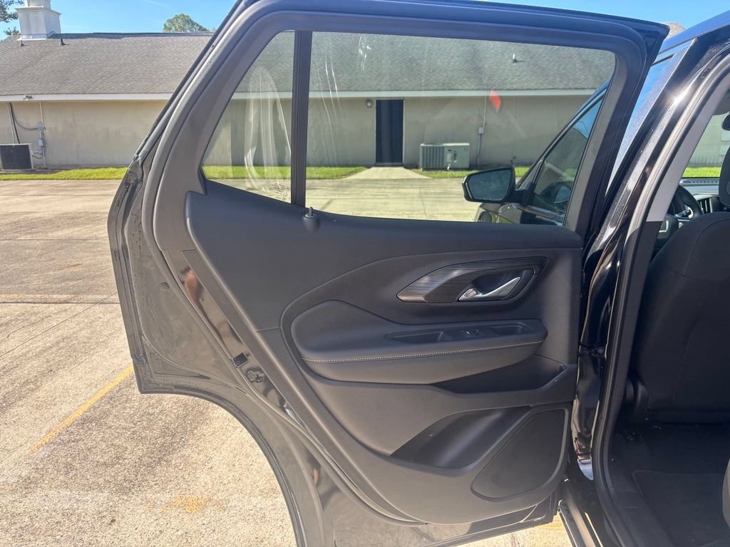Used 2024 GMC Terrain SLE FWD image 15