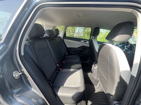 Certified 2025 Volkswagen Taos SE AWD/4WD image 28
